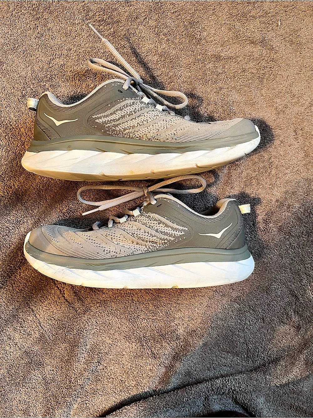 Hoka Akasa Womens Frost Gray/Silver Sconce Athletic Shoes 7